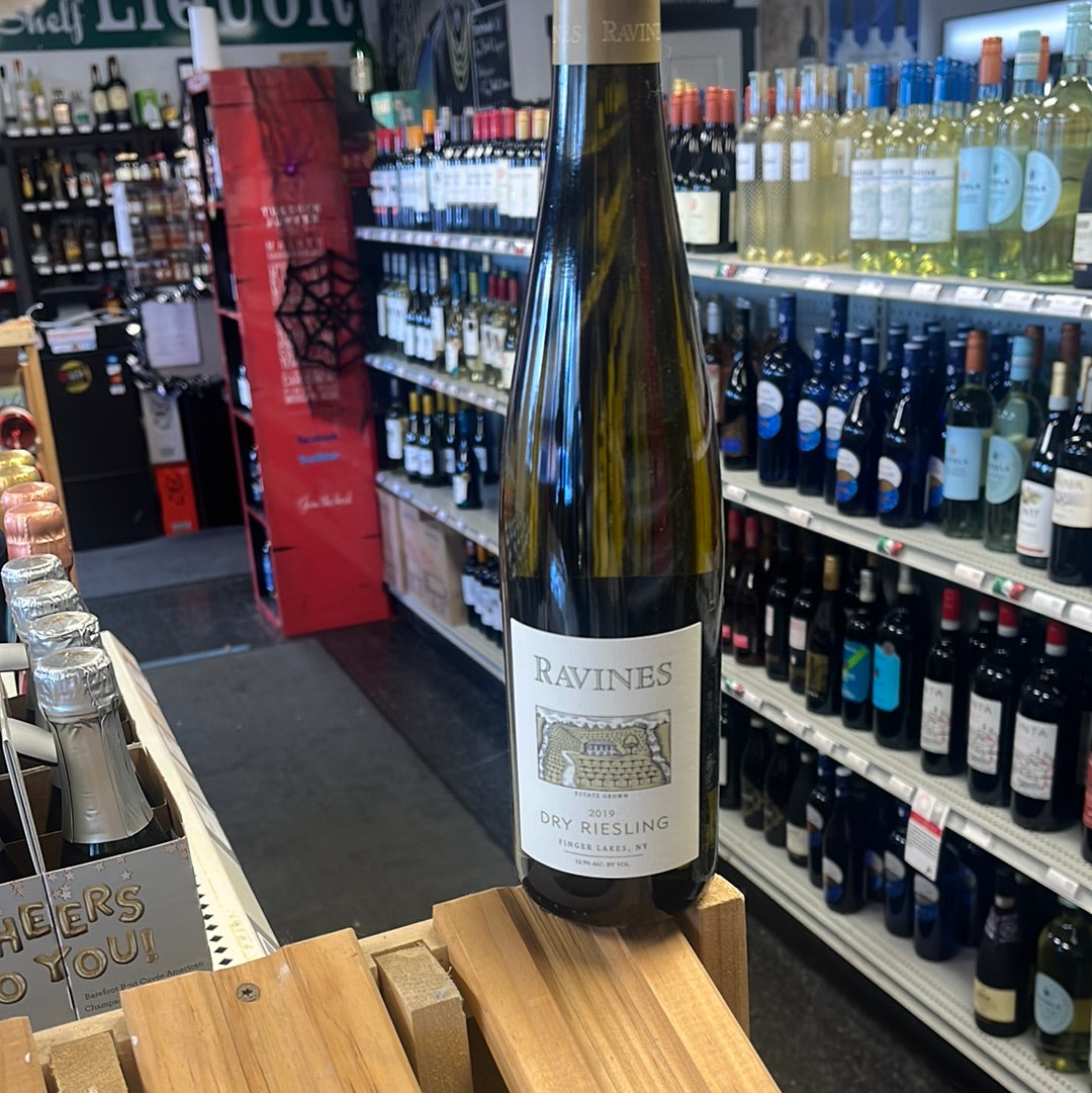 Ravines Dry Riesling 750ml