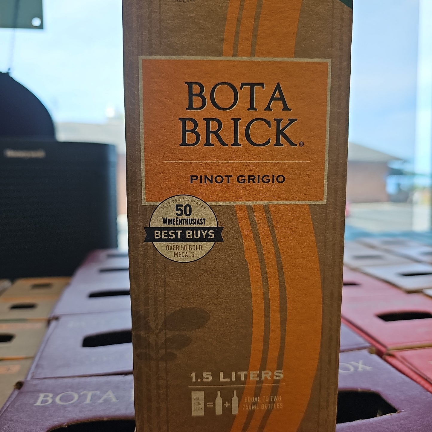 Bota Brick Pinot Grigio 1.5L