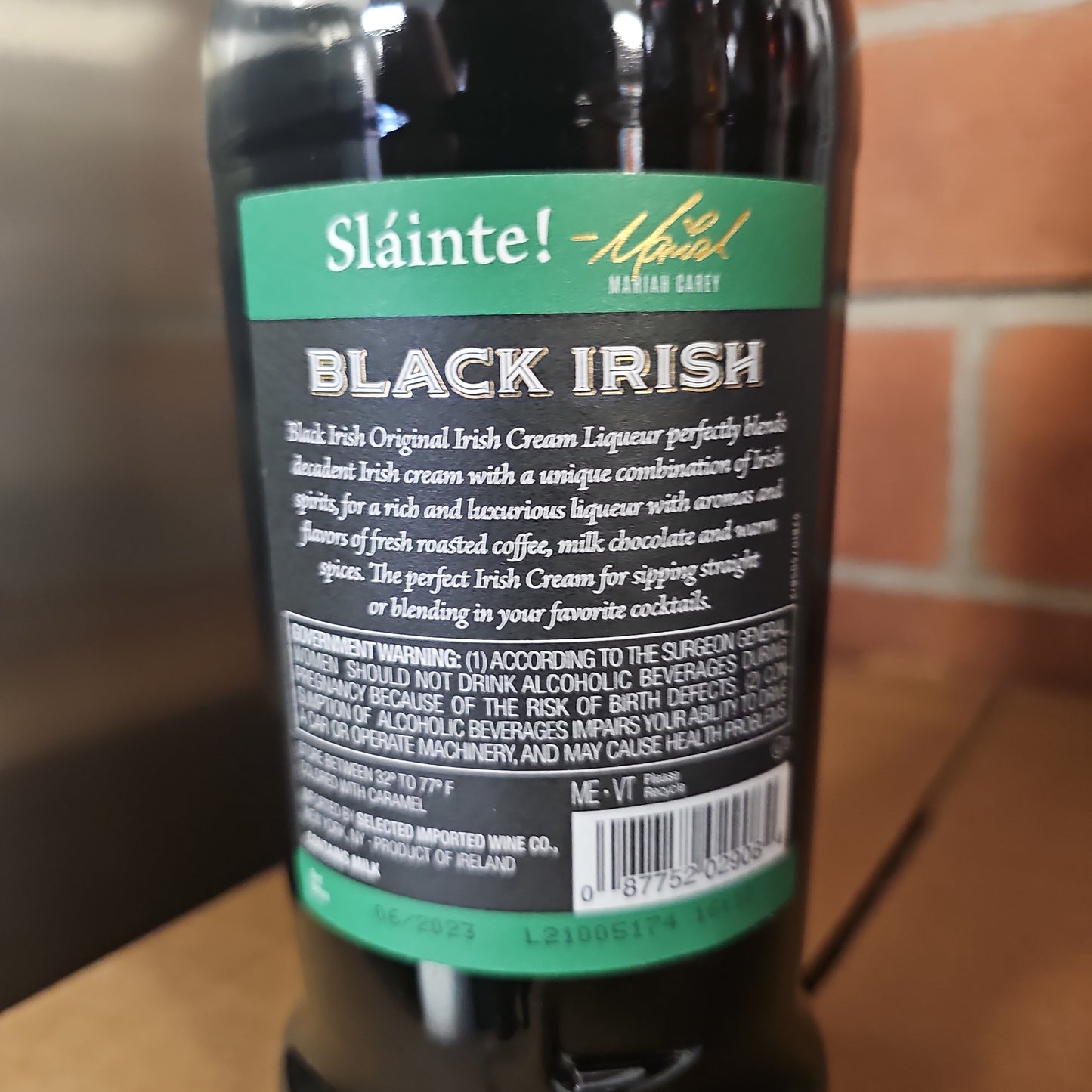 Black Irish by Mariah Carey Irish Cream 750ml
