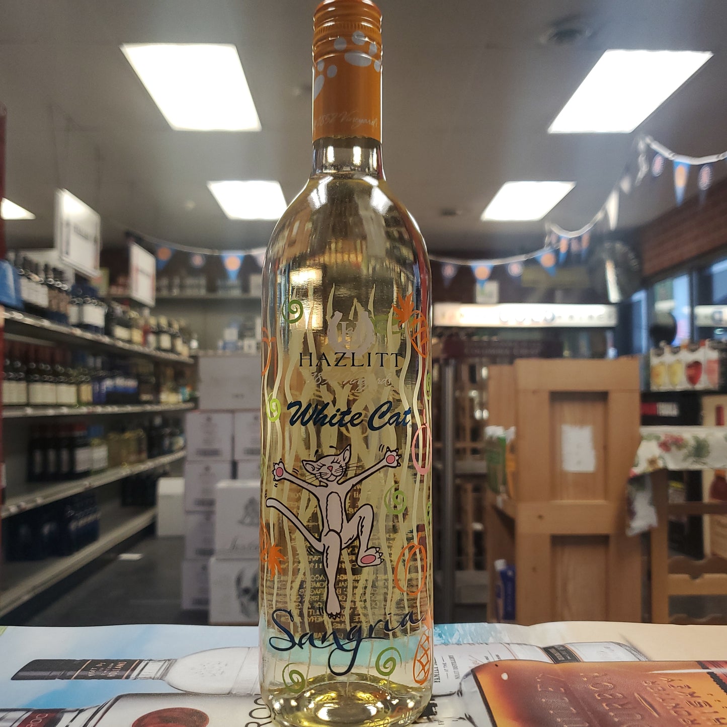 Hazlitt White Cat Sangria 750ml