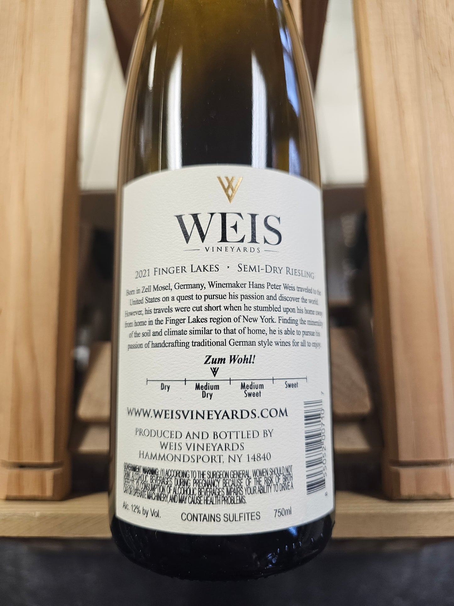 Weis Vineyards Semi-Dry Riesling 750ml