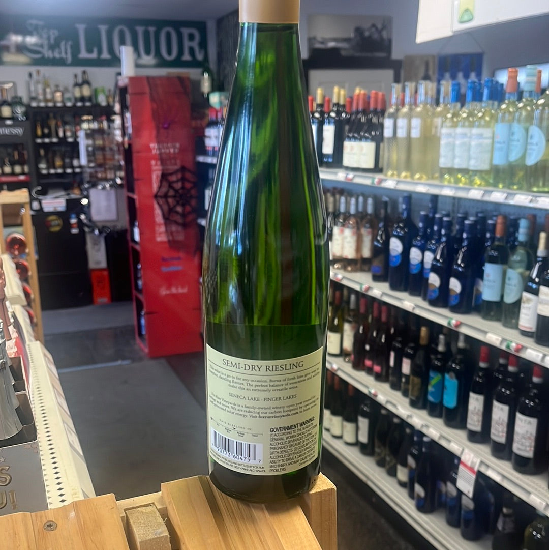 Fox Run Vineyards Semi-Dry Riesling 750ml